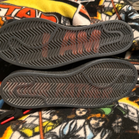 Star Wars Darth Vader Adidas - Picture 6 of 7